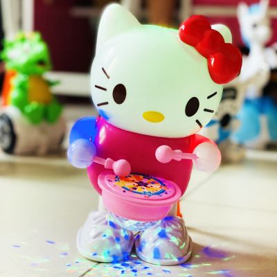 Lồng Đèn Trung Thu Việt Nam Có Đèn Nhạc Kitty