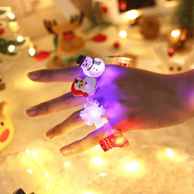 Nhẫn Đèn led Phát Sáng Hình Ông Già Noel Người Tuyết Trang Trí Cây Thông Giáng Sinh Năm Mới Merry Christmas quà tặng Giá