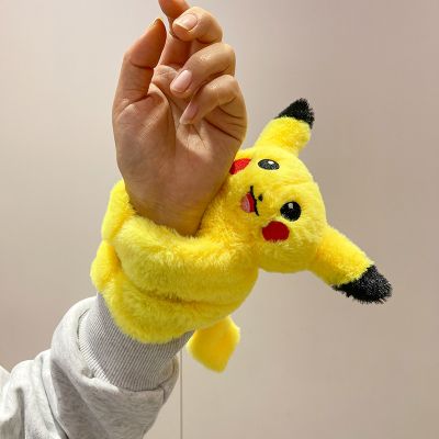 Vòng đập tay Pokemon gấu bông ôm tay Pikachu siêu hot móc khóa phụ kiện treo xe