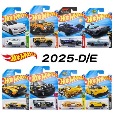 Vỉ đồ chơi siêu xe mô hình Hot Wheels nhiều mẫu. Tỷ lệ: 1:64. Giao ngẫu nhiên, Không chọn mẫu.